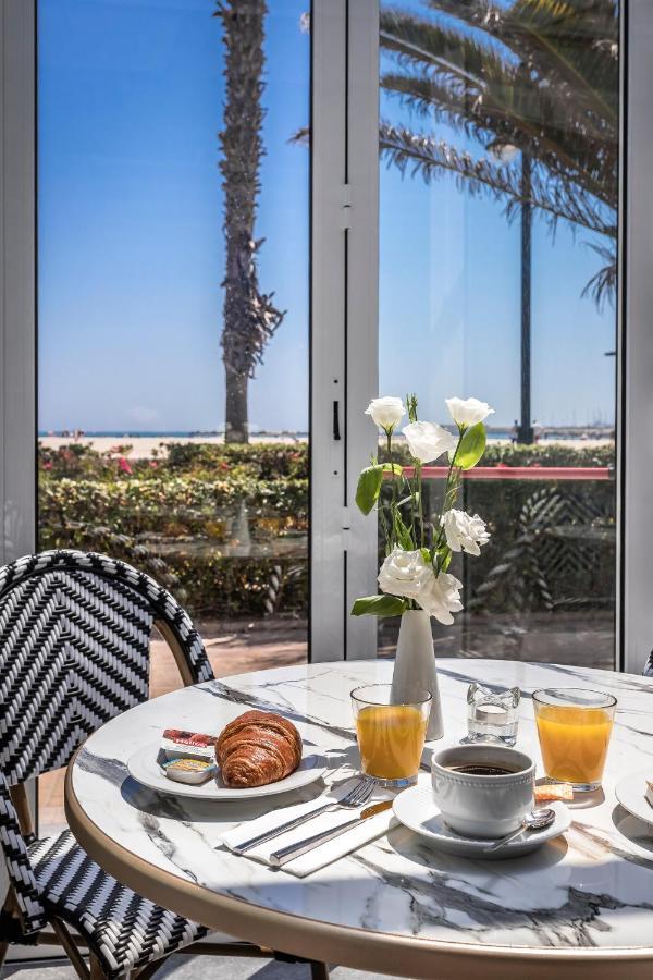 Pamphylia Hotel Valencia Bagian luar foto