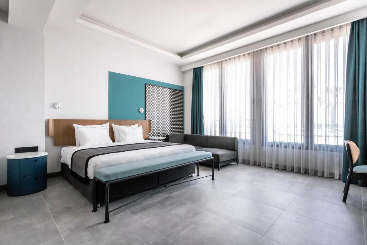 Pamphylia Hotel Valencia Bagian luar foto
